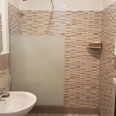 לינה וארוחת בוקר Buonaluna